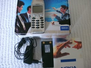 Nokia 6210 Handy mit Original Verpackung und Zubehör. Bild 2