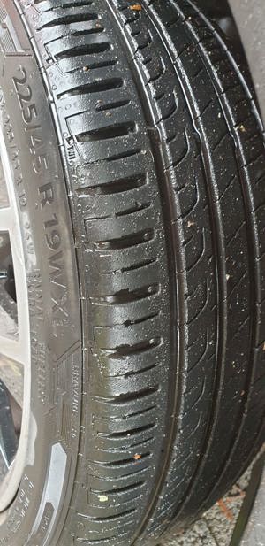 Seat Ateca Reifen, Sommer Reifen ohne die Alufelgen Bild 2