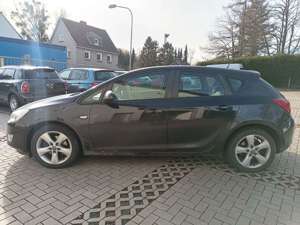 Opel Astra J Lim. 5-trg. Edition*Klima*Sitzheizung Bild 4
