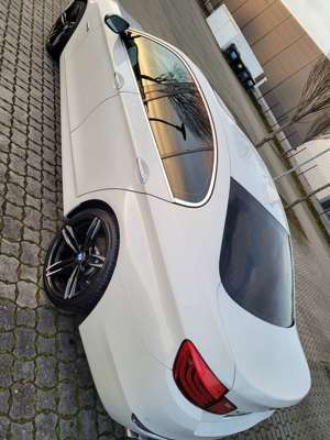 BMW 520 5er 520d xDrive Aut. Luxury Line Bild 4