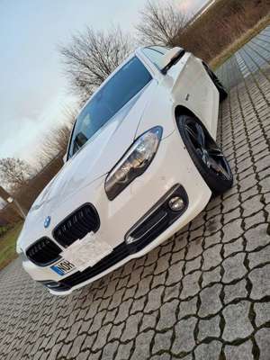 BMW 520 5er 520d xDrive Aut. Luxury Line Bild 1