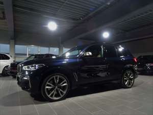 BMW X5 M d JET BLACK ACC HUD PANO AHK SOFTCL MASAGE Bild 2