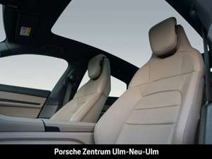 Porsche Taycan 4S Surround-View LED-Matrix Panoramadach Bild 5