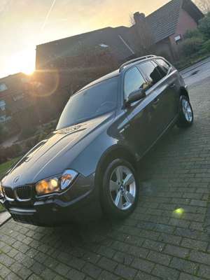 BMW X3 3.0d Bild 3