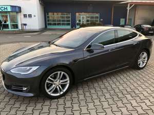 Tesla Model S 100D Allradantrieb Performance sehr gepflegt! Bild 3
