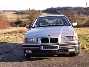 BMW 318 3er 318ti compact Bild 4