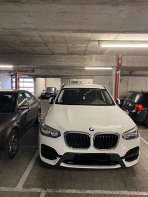 BMW X3 xDrive20i Aut. Bild 3