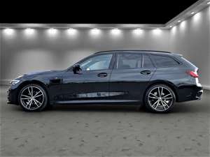 BMW 320 d xDrive M Sport STDHZ./ LED/LEDER/AHK/ACC Bild 4