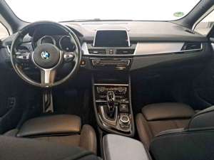 BMW 218 218i GRAN TOURER M SPORT AUT NAVI AHK HiFi LED Bild 4
