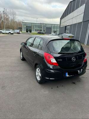 Opel Corsa 1.2 16V Bild 9