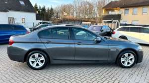BMW 520 d Lim. Navi-LEDER-Xenon-Kamera-Schiebedach-LM Bild 3