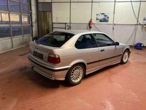 BMW 316 316i compact Sport Edition Bild 2