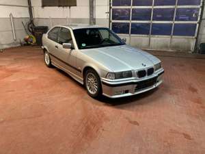 BMW 316 316i compact Sport Edition Bild 3