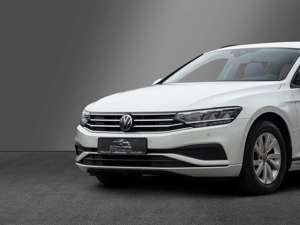 Volkswagen Passat Variant Business-Paket Prem. LichtSicht+ Bild 2