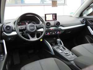 Audi Q2 1.6 TDI S tronic Pano BangOlufsen Side ACC Bild 6