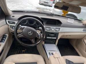 Mercedes-Benz E 200 BlueTEC 7G-TRONIC Bild 3
