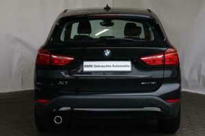 BMW X1 sDrive18iA Advantage Navi.Parkass.SHZ.PDC.MFL Bild 4