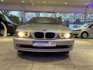 BMW 520 i A Limosine Automatik *Top Zustand* Bild 3