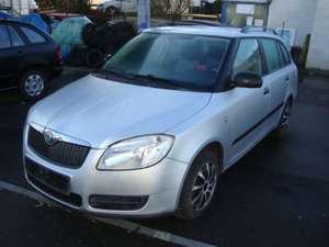 Skoda Fabia 1.4 16V Combi COOL Edition TÜV NEU