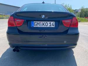 BMW 330 330i Aut. LCI Bild 4