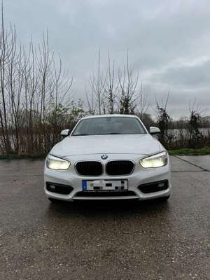 BMW 118 118d Advantage Bild 3