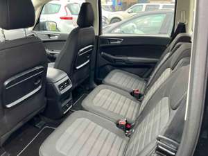 Ford Galaxy 1.5 Trend 7 Sitzer Motorschaden Bild 3