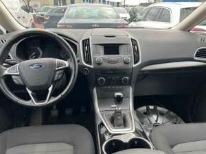 Ford Galaxy 1.5 Trend 7 Sitzer Motorschaden Bild 5