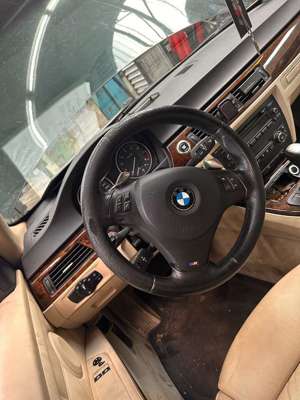 BMW 330 330i Coupe Bild 4
