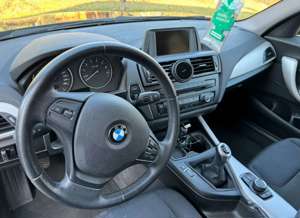 BMW 114 114i Bild 4