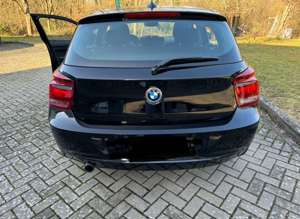 BMW 114 114i Bild 2