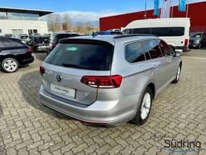 Volkswagen Passat Variant 1,5 TSI Business DSG AHK Navi LED ACC Bild 3