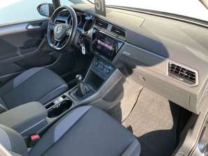 Volkswagen Touran 1.5 TSI Comfortline SHZ PDC Tempo LED 5-Sitzer Bild 5