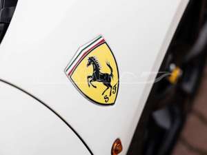 Ferrari 488 *Bianco Avus* Carbon *Novitec* MwSt. Bild 9
