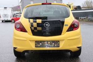Opel Corsa D Color Race Bild 5