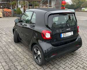 smart forTwo smart fortwo electric drive EQ passion 22 KW Lader Bild 3