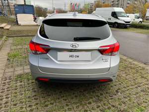 Hyundai i40 cw 2.0 Premium Aut. Leder, Navi, Kamera Vollaus. Bild 4