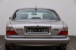Jaguar Daimler Super V8 Langversion  3 Jahre Garantie Bild 3