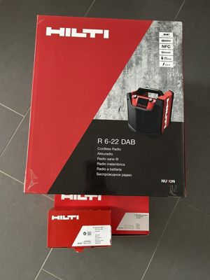 Hilti Nuron AkkuBaustellenradio R 622 + Akku B2285 LiIon + Ladegert C 422