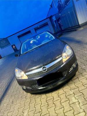 Opel Astra GTC 1.6 Bild 3