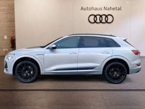 Audi e-tron 55 quattro S line MATRIX-LED NAVI+ 21''AIR HEAD-UP Bild 3
