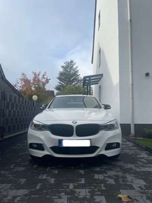 BMW 330 330 d xDrive Bild 2