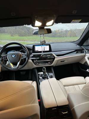 BMW 520 520d Touring Aut. Sport Line 360 kam,HUD FAss plus Bild 5