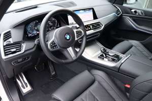 BMW X5 xDrive30d M SPORT PAKET PANO HUD GESTIK 20'' Bild 2