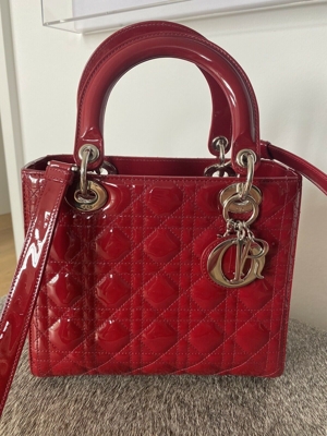 Lady Dior Tasche Medium