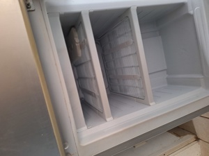 Kühlschrank mit Gefrierschrank Bild 2