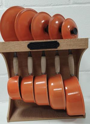 Le Creuset Gusseisen 5 orange Topfset mit Gestell 14, 16, 18, 20 & 22 (Tpfe) Bild 1