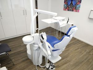 KaVo Estetica E50 Life TM Dental-Behandlungseinheit Zahnarztstuhl Bild 3
