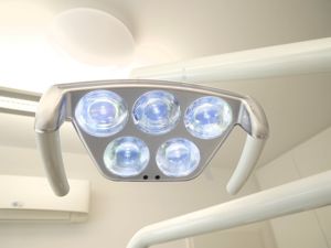 KaVo Estetica E50 Life TM Dental-Behandlungseinheit Zahnarztstuhl Bild 6