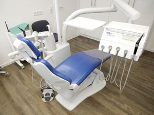 KaVo Estetica E50 Life TM Dental-Behandlungseinheit Zahnarztstuhl Bild 1
