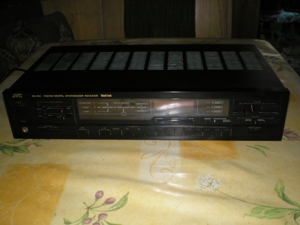 JVC Receiver, Onkyo Tuner, BSR Plattenspieler